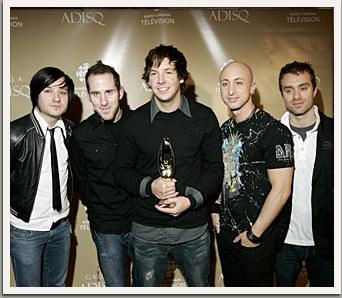 1166136498_newsimpleplan.jpg